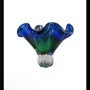 Source Unknown Blue and Green Ruffled Art Glass Bowl